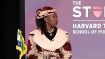Fatima Madabayo Dévoile la Vérité sur l’Exploitation de l’Afrique lors d’une Interview à Harvard