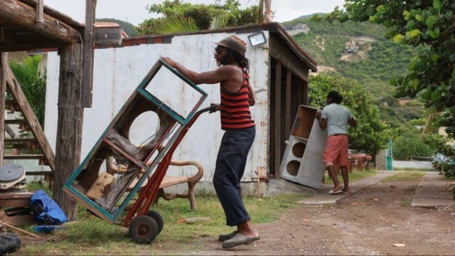 El Huracán Beryl Destruye Las Islas Del Caribe