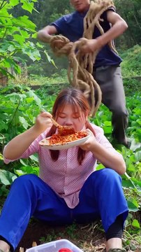 Spicy Food is Best! | TikTok Funny Video | Eating Chili | Queen of Peppers Erya Fun Time