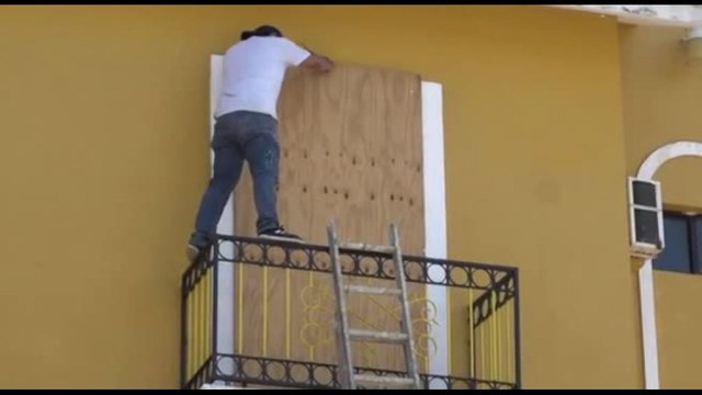 L'uragano Beryl si dirige verso il Messico, Cancun si prepara