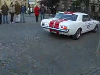 Départ du Tour Auto Lissac 2008 > 210  -232 - 235