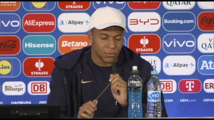Mbappé: andate a votare, in Francia c'è una reale emergenza