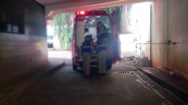 Idoso é socorrido pelo Siate após sofrer queda no Terminal Oeste