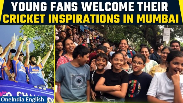 Young Cricket Fans Attend T20 World Champions Team India's Victory Day Parade in Mumbai | Watch