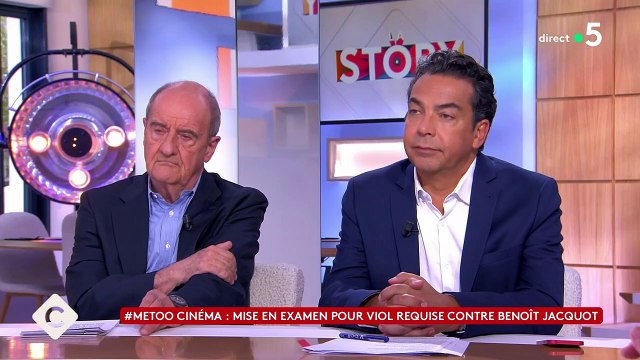 Clémentine Autain craque sur le plateau de C à Vous en évoquant la garde à vue de Benoît Jacquot et de Jacques Doillon - vidéo - Puremédias