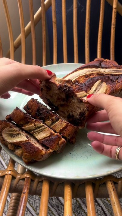 BANANA BREAD 