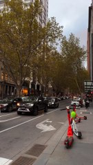 Ishq ka sath sath pesa bi zaruri ha