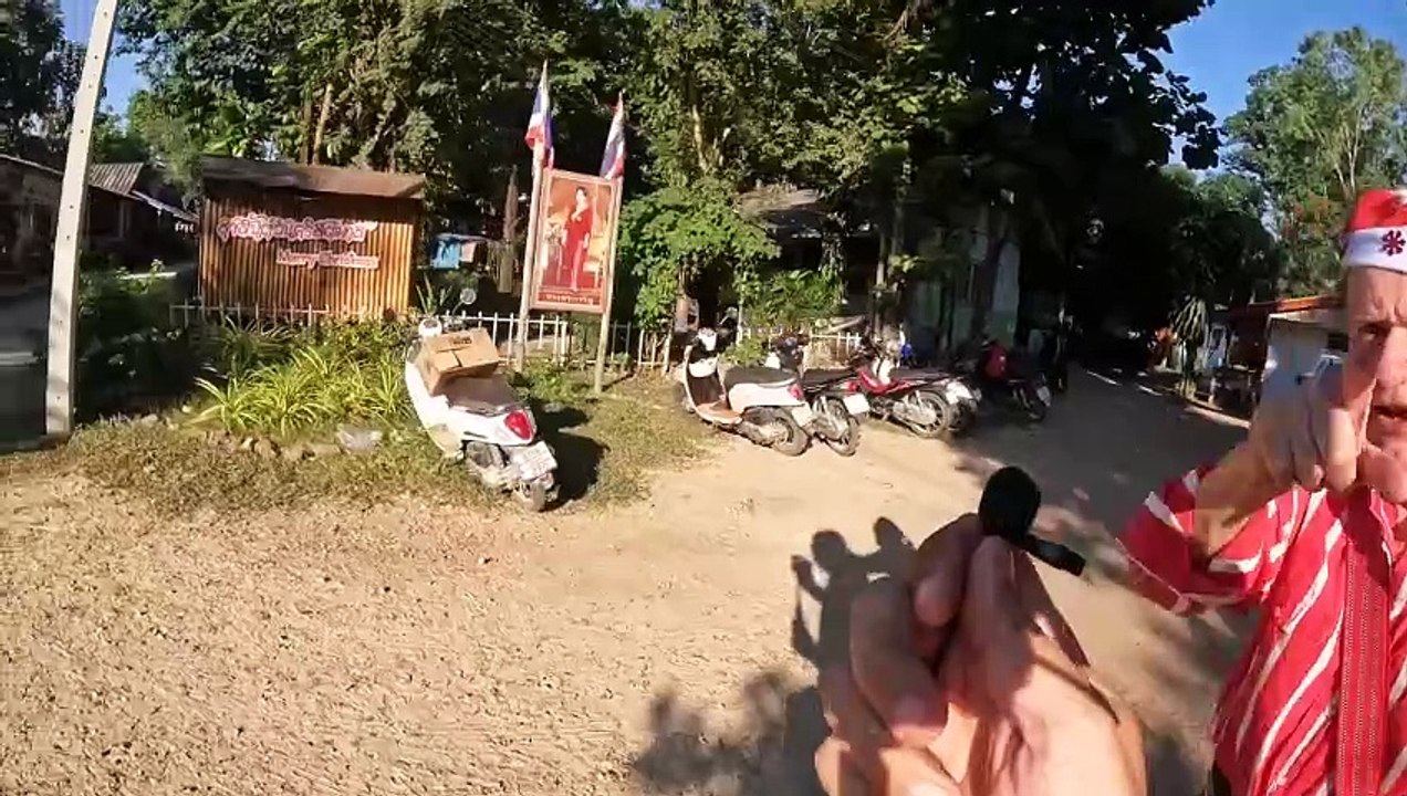 Das Haus ist weg! Was ist Takraw_! #thailand2023   #auswandern   #gästehaus #sport  #camping  #fest (1080p_50fps_H264-128kbit_AAC)