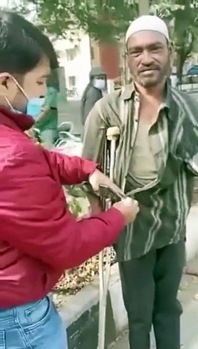Di akhir zaman nie, pegang telor pun boleh buat byk duit