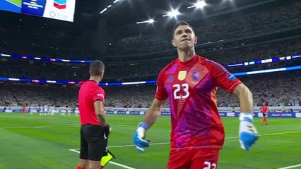 Le festival d'Emiliano Martinez - Football - Copa America