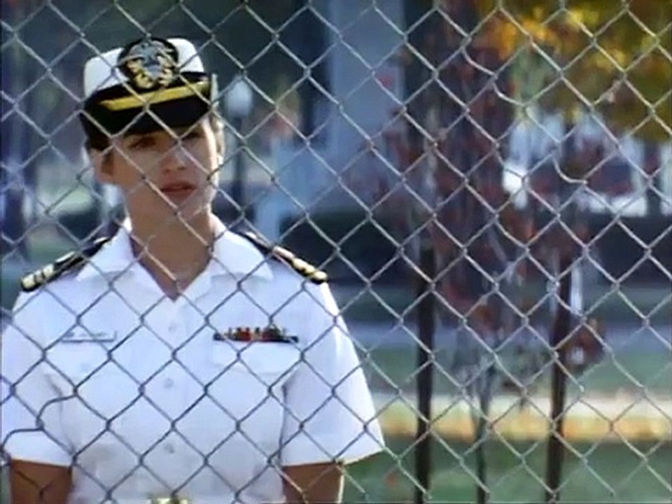 Des hommes d'honneur Bande-annonce (EN)