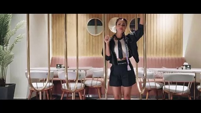 Rana Samaha - (Video Clip) 3amla 3abeta I رنا سماحة (فيديو كليب) عاملة عبيطة