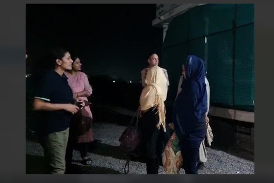 Rajasthan Crime News: स्पा सेंटर पर आधी रात पुलिस का छापा, लड़कियों में मच गया हड़कंप