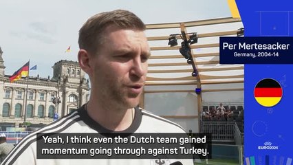 England beware of Dutch threat, warns Mertesacker