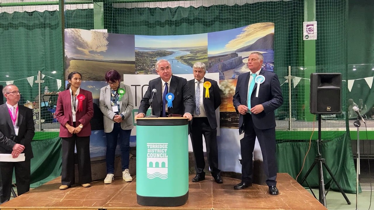 Sir Geoffrey Cox is re-elected to Torridge and Tavistock