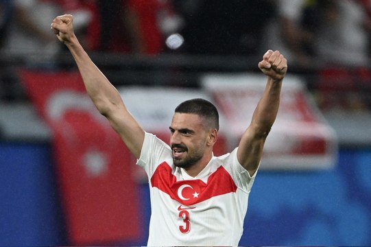 مسؤول في الاتحاد التركي لكرة القدم يفنّد الأخبار الرائجة حول توقيف ديميرال