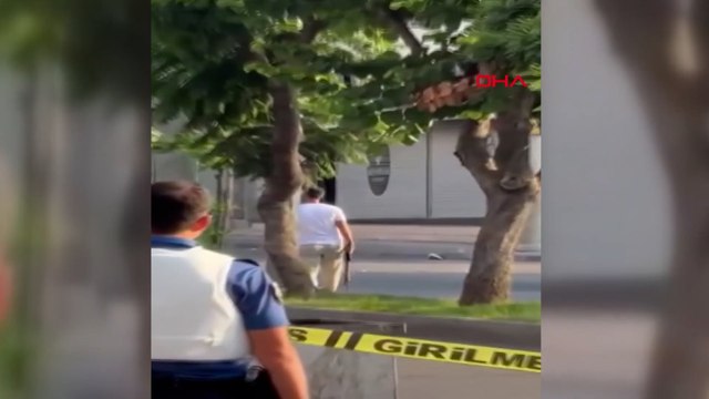 Polis merkezi önünde rastgele ateş etti, bacağından vurularak etkisiz hale getirildi