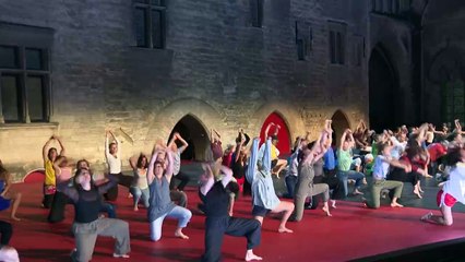 Au Festival d'Avignon, une nuit de mobilisation contre l'extrême droite