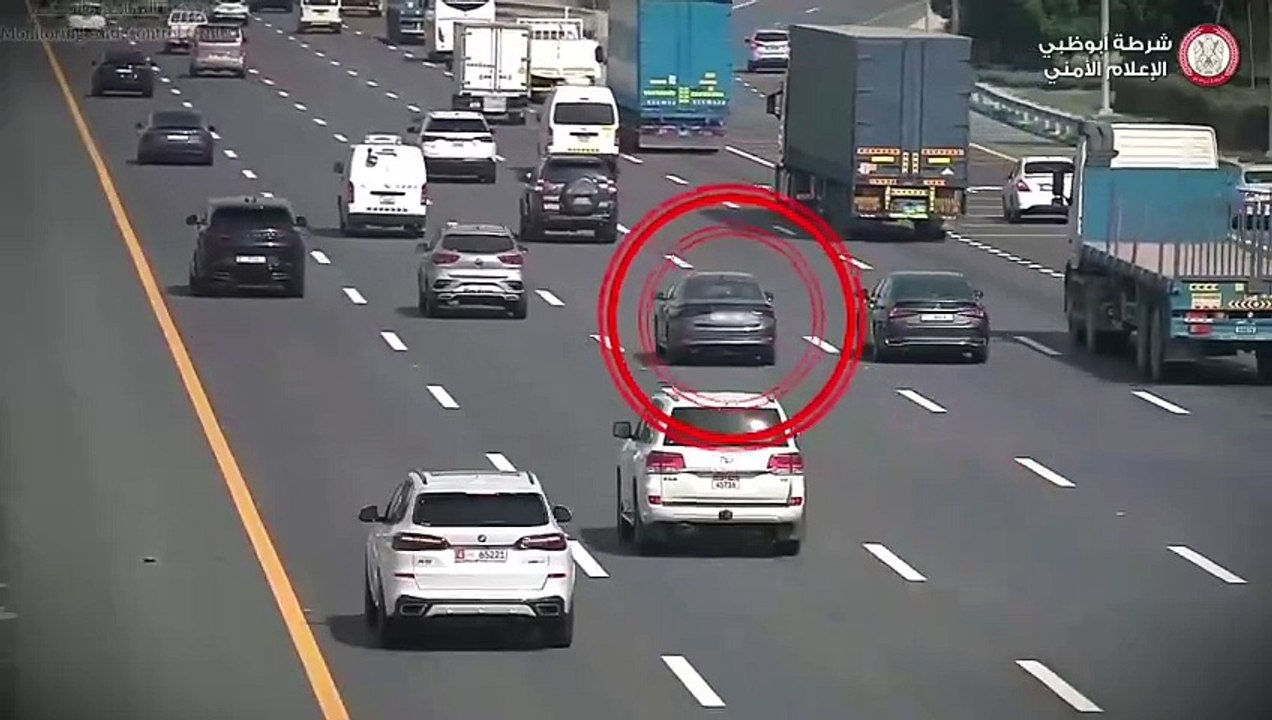 Swerving accident in Abu Dhabi