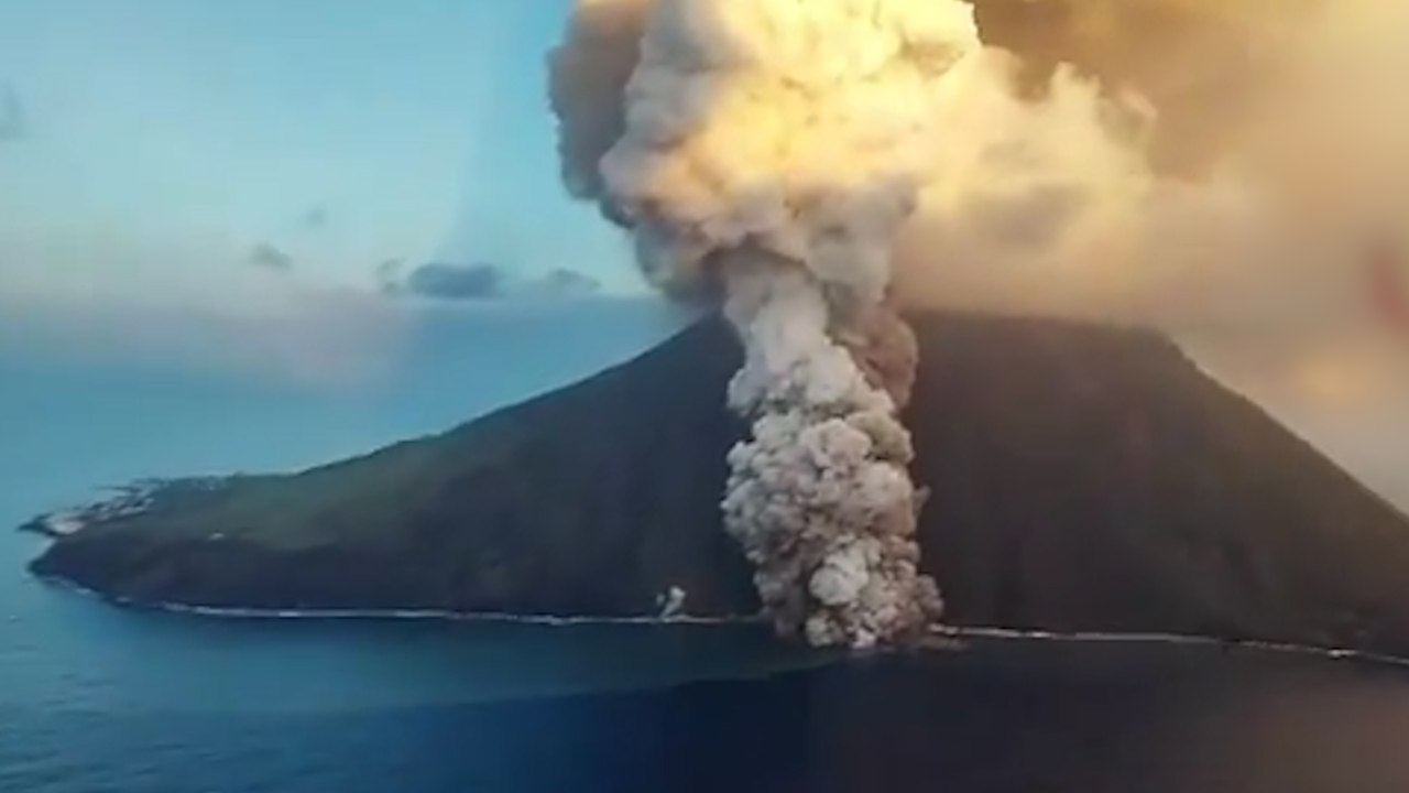 Le volcan italien Stromboli passe en alerte rouge