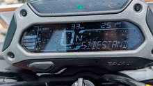 ビデオ：バジャジが世界初のCNGバイク「フリーダム125」を発売