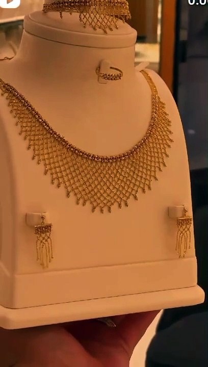 Jewellery set design