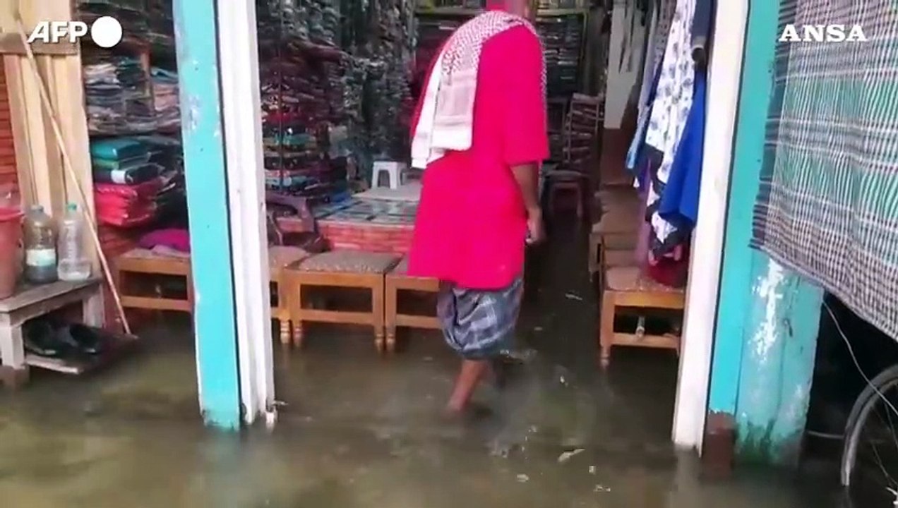In Bangladesh oltre un milione di persone colpite da alluvioni