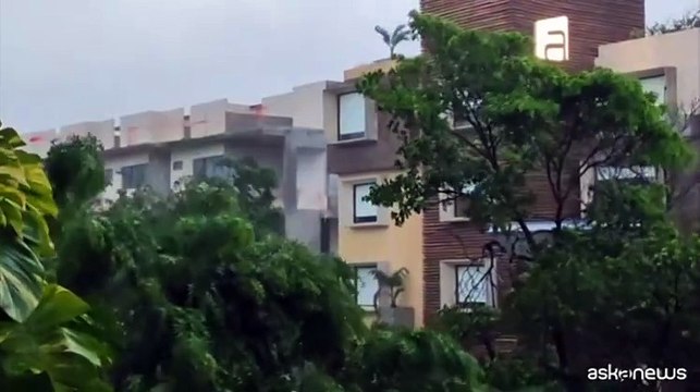 L'uragano Beryl si abbatte sulla penisola messicana dello Yucatan
