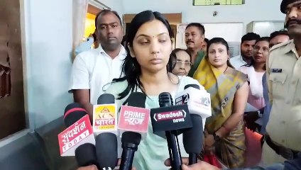 आज बुधवार को नरसिंहपुर कलेक्टर महोदया श्रीमती शीतला पटले जी का करेली में दौरा किया करेली के सी एम राइज विद्यालय