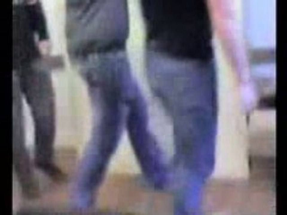 Jean dans l'armoire !