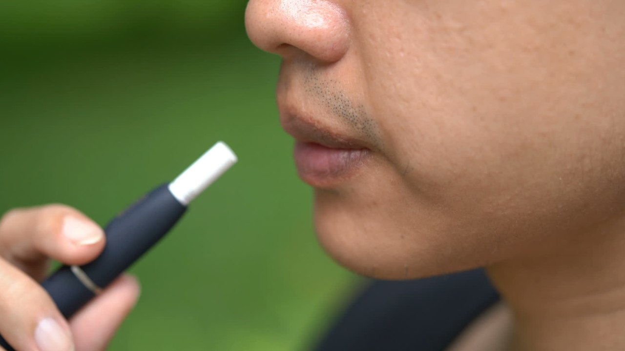 This woman's vaping habit left her covered in ulcers so bad she couldn't eat anymore