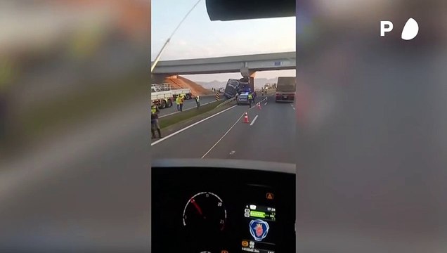 Acidente de ônibus no interior de SP deixa 10 mortos e 42 feridos