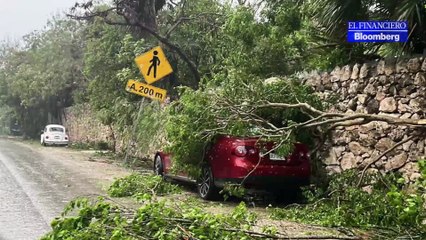 El paso de "Beryl" en Quintana Roo deja daños materiales