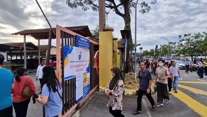 【双溪峇甲补选】9投票中心开放投票 选民趁阴天投一票