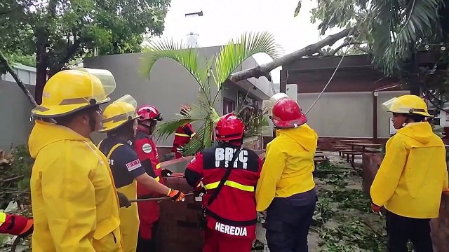 Beryl se degrada a tormenta tropical tras impactar zona turística de México