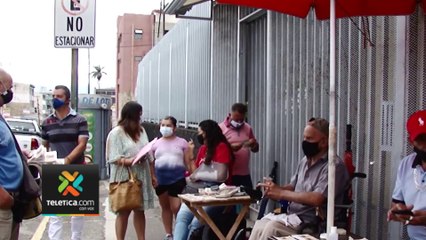 tn7-Compradores de lotería corren para conseguir pedacitos del “Gordito”-050724