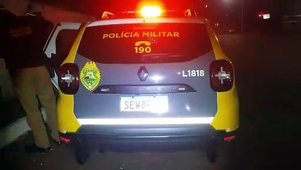 Fujão! Condutor foge duas vezes do acidente após colidir contra muro na rua Jacarezinho