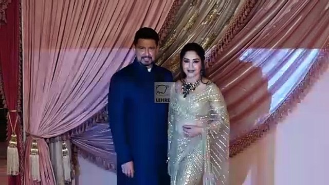 Madhuri Dixit का Anant Ambani के संगीत सेरेमनी में दिखा खूबसूरत लुक, पति Dr. Nene भी आए नजर