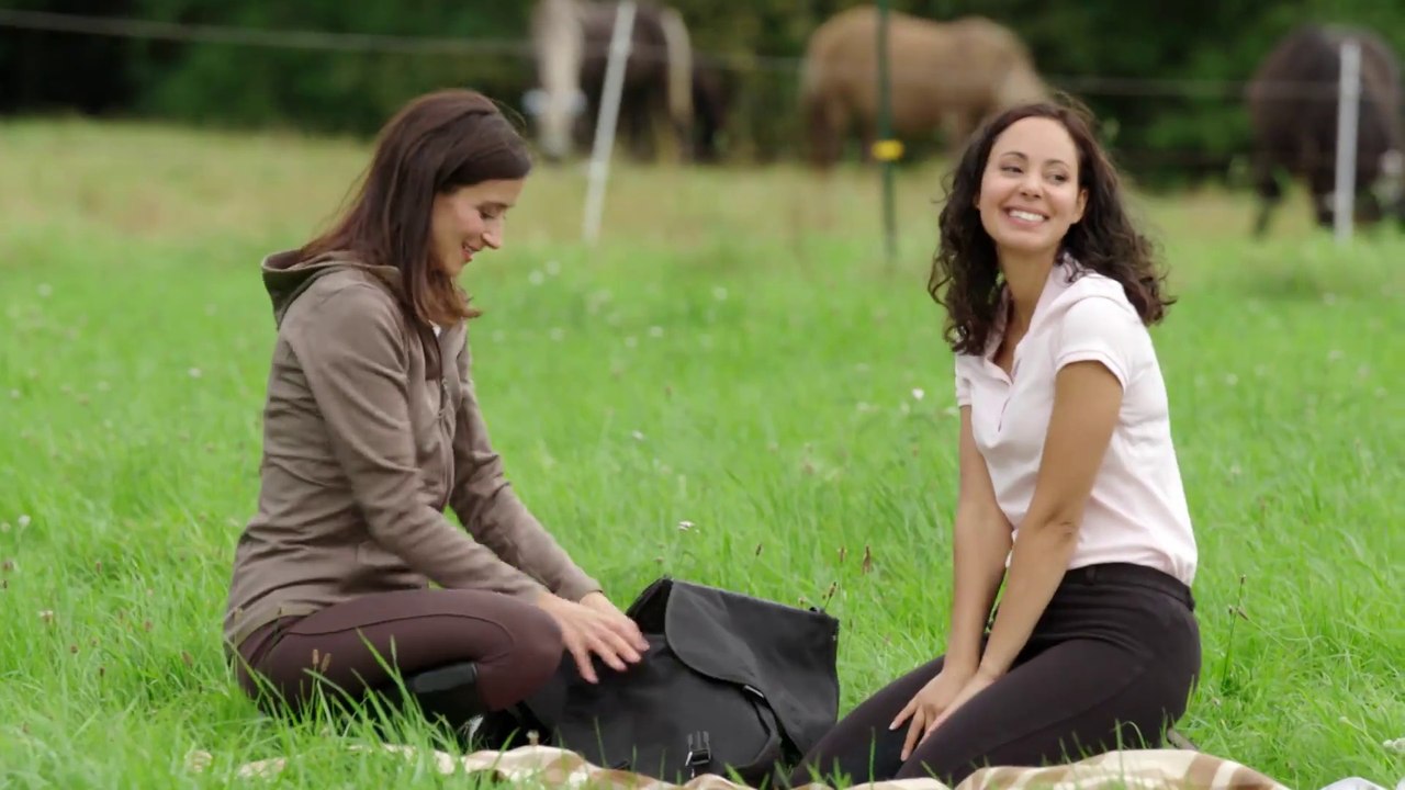 Carolin e Vanessa - Clip puntata 06.06.2024