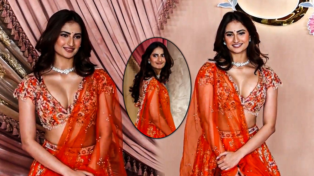 Palak Tiwari's Sassy-Saffron Lehenga For Anant Ambani & Radhika Merchant's Starry Sangeet Ceremony