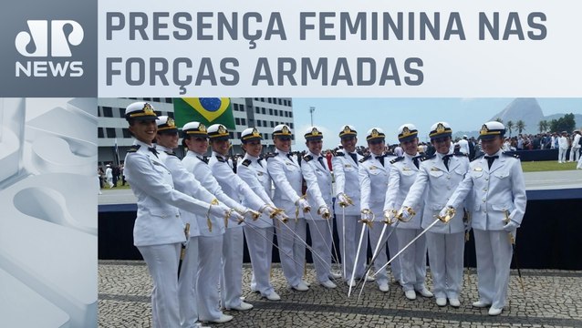 Marinha do Brasil forma primeira turma de mulheres soldados