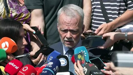 Begoña Gómez "está perfectamente, como las personas inocentes", y quiere declarar