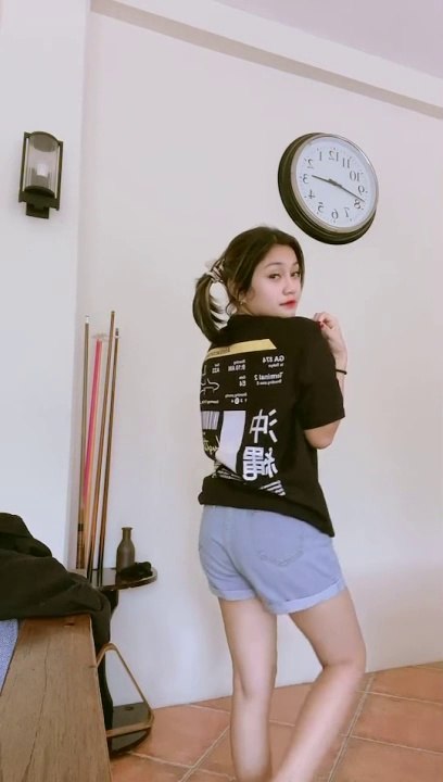 Snaptik.app_7081166266681117978