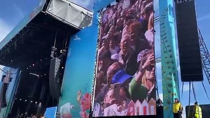 Lightning Seeds delight festival crowd as England Vs Switzerland game kicks off