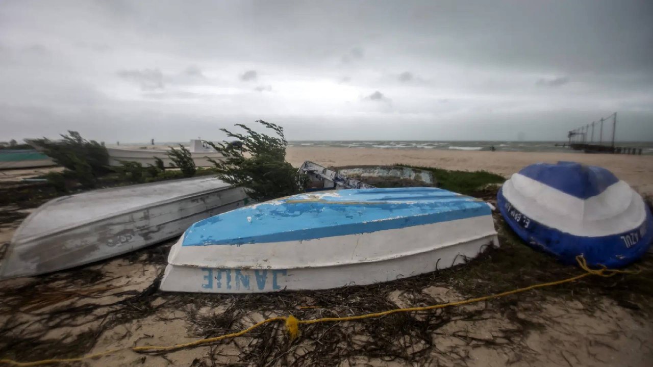 Huracán Beryl causa estragos en México sin cobrar vidas
