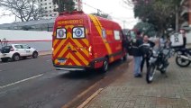 Motociclista sofre ferimentos na perna em acidente na Rua Paraná