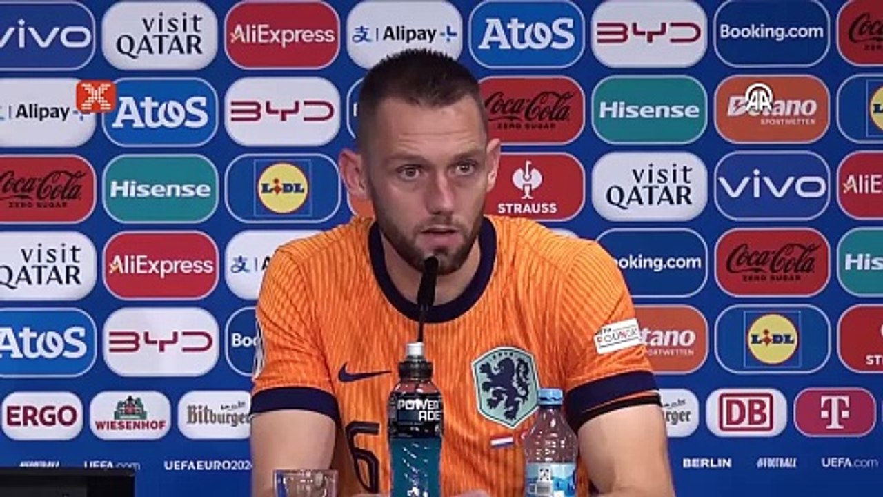 Stefan de Vrij: "Türkiye'nin hızlı ve kaliteli oyuncuları var"