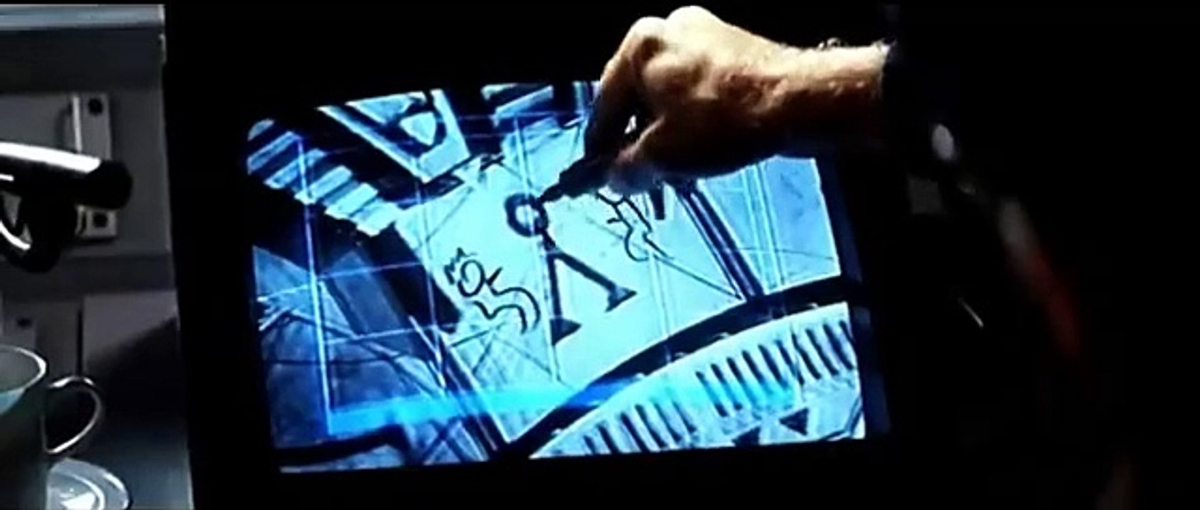 Stargate : la porte des étoiles Bande-annonce (PT)