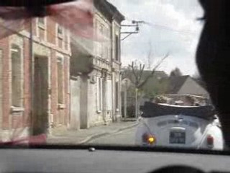 Voyage de la mairie a l'église [ Mélanie ]