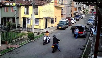 Robo a mano armada en Barbosa, Antioquia: Dos hombres  asaltaron en motocicleta